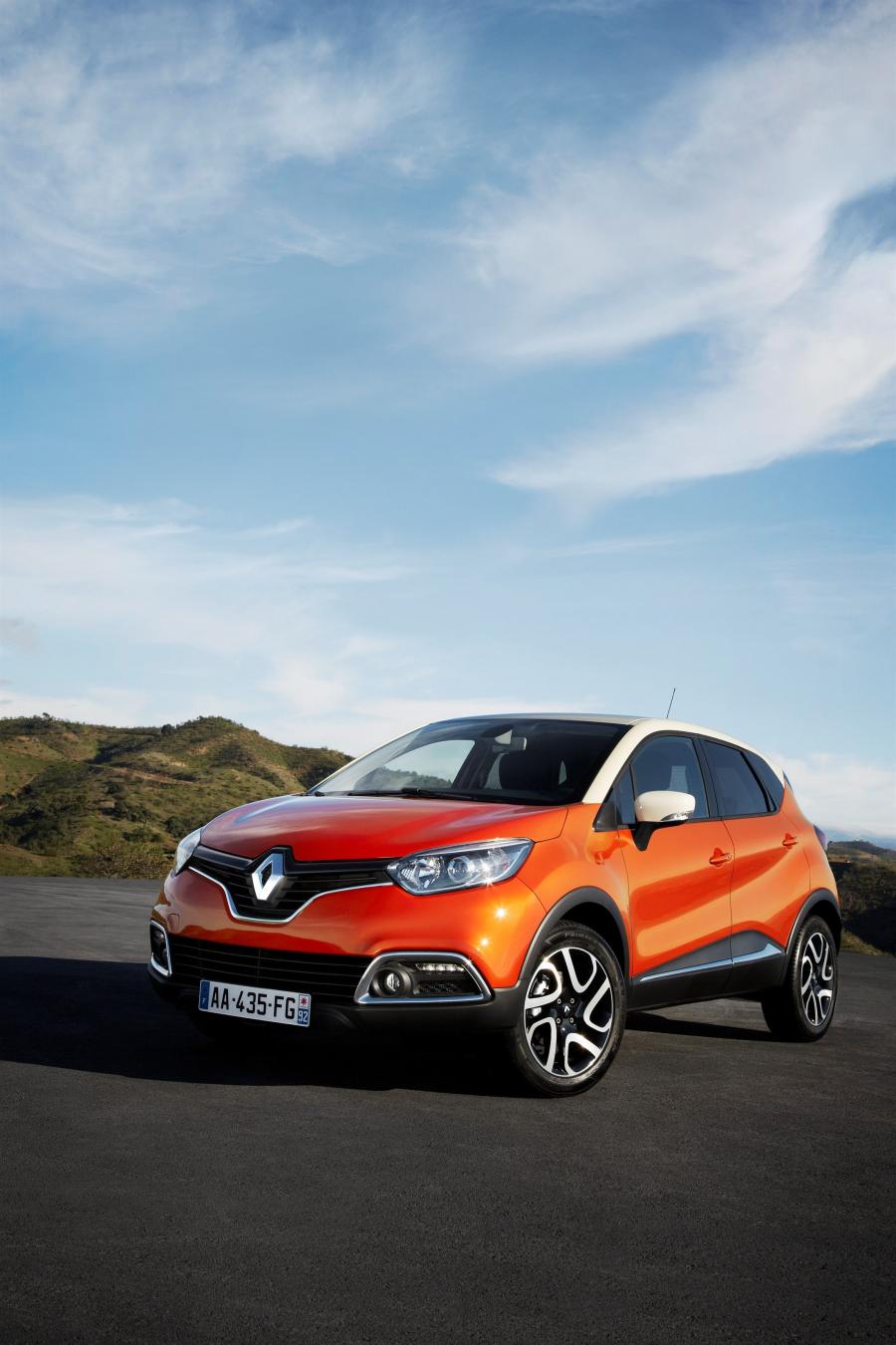  Renault Captur 2013 года  (фото 17 из 26)